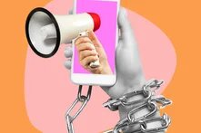 Orangener Hintergrund, darin eine pinke Form und eine Hand in Graustufen mit einer Kette um das Handgelenk. In der Hand ein Handy, das eine Hand mit Megafon in Farbe zeigt.