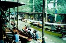 Schwimmender Markt in Thailand