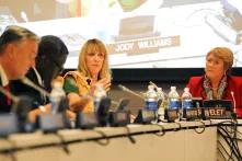 Nobelpreisträgerin Jody Williams spricht auf der hochrangigen Veranstaltung "Preventing Sexual Violence and Gender-based Crimes in Conflict and Securing Justice for Survivors"