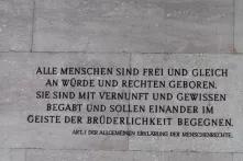 Artikel 1 der Allgemeinen Erklärung der Menschenrechte