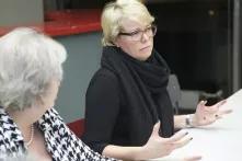 Eva Kohlrusch und Marion Horn im Gespräch