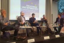 Podium:  Volker Beck, Mitglied des Bundestages, Bündnis 90/ Die Grünen     Jayrôme C. Robinet, Schriftsteller und Empowerment-Trainer     Marcel de Groot, Geschäftsführer der Schwulenberatung Berlin     David Cupina, Europarat, Vorstand der Vereinigungen 'Les Oublié-e-s' und FestiGays