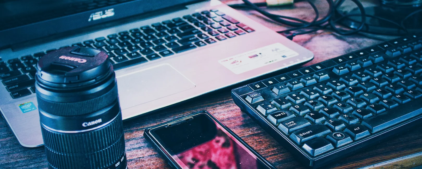 Laptop, Tastatur, Kamera, Handy