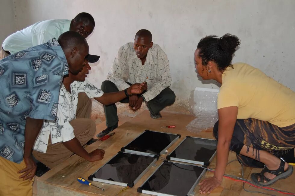 Setting Up the Solar Array, Kenya 2009 Setting Up the Solar Array, Kenya 2009