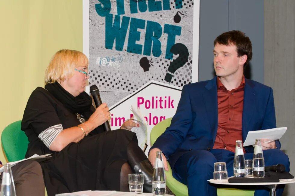 Claudia Roth, ehem. Bundesvorsitzende von B 90/Grüne und Dag Schölper, Geschäftsführer Bundesforum Männer Claudia Roth, ehem. Bundesvorsitzende von B 90/Grüne und Dag Schölper, Geschäftsführer Bundesforum Männer