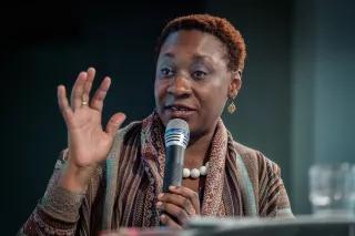 Prof. Dr. Maisha Auma Prof. Dr. Maisha Auma bei einer Veranstaltung in der Heinrich-Böll-Stiftung