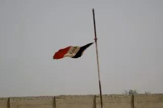 Irakische Flagge Irakische Flagge im Wind