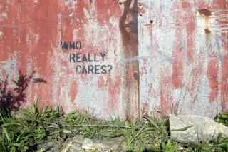 Graffiti "Who really cares?" Graffiti: "Who really cares?"