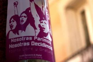Aufkleber in Lavapies: "Wir gebären, wir entscheiden!" Aufkleber in Lavapies: "Wir gebären, wir entscheiden!"