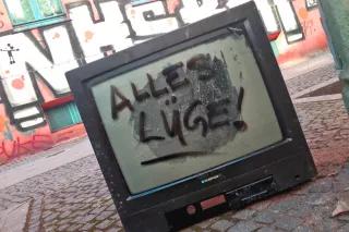 Der Vorwurf der „Lügenpresse“ ist oft von Anti – feministischen Akteur*innen als Vorwurf an Journalist*innen zu hören.