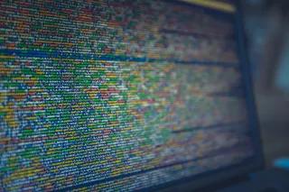 Algorithmen werden in Zukunft hate speech direkt löschen Code